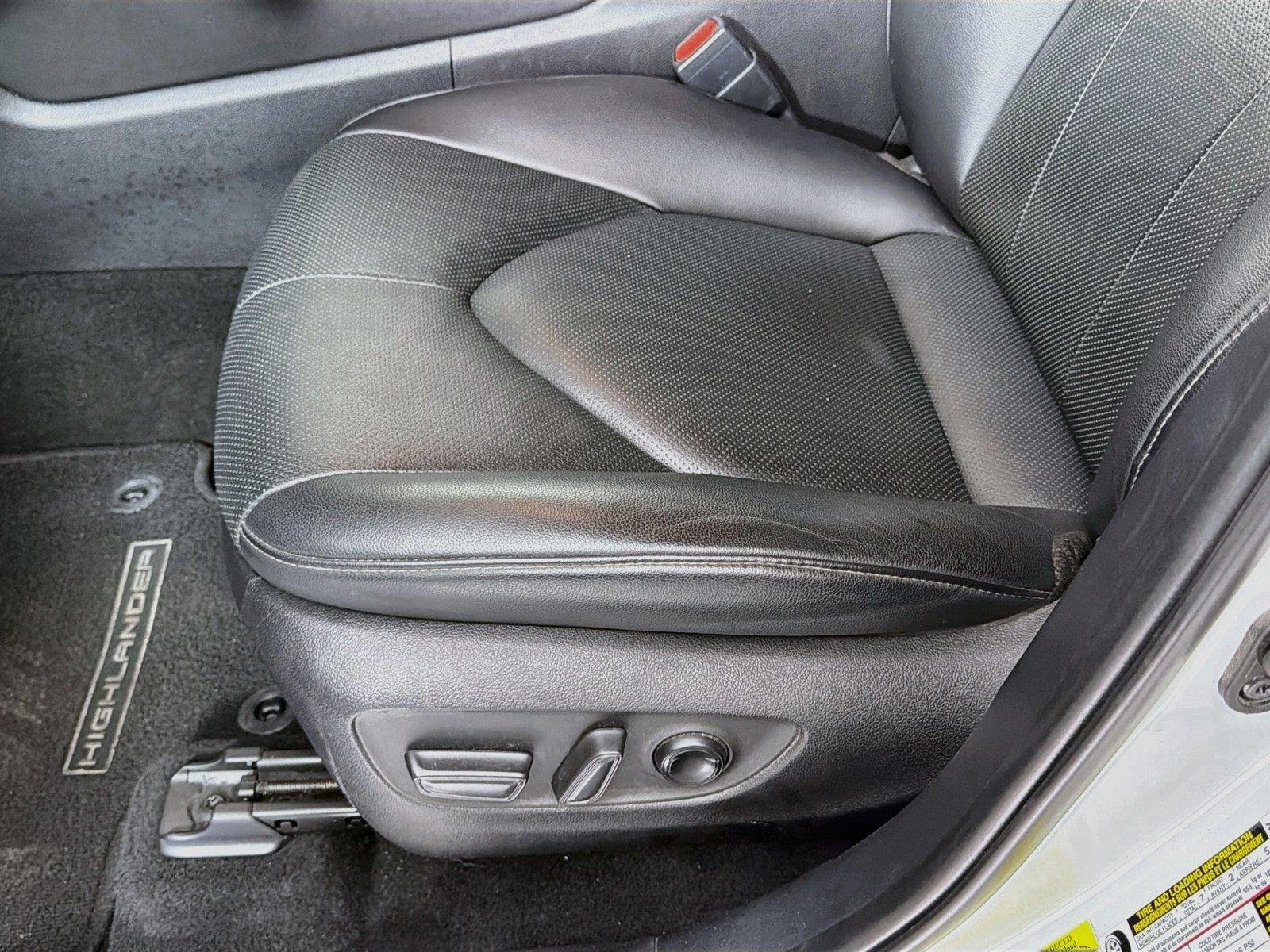 Used 2024 Wind Chill Pearl Toyota Limited image 18
