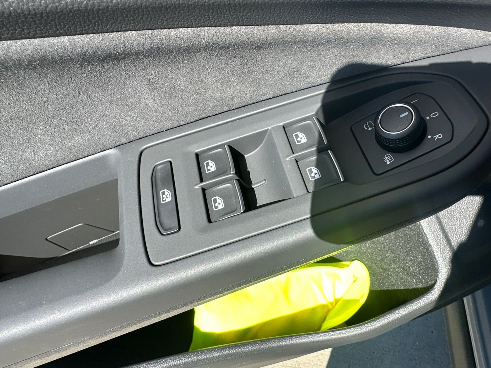 New 2026 Gray Volkswagen 2.0T SE image 17