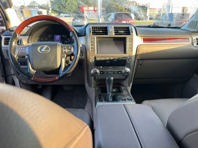 Used 2015 Beige Lexus 460 image 14