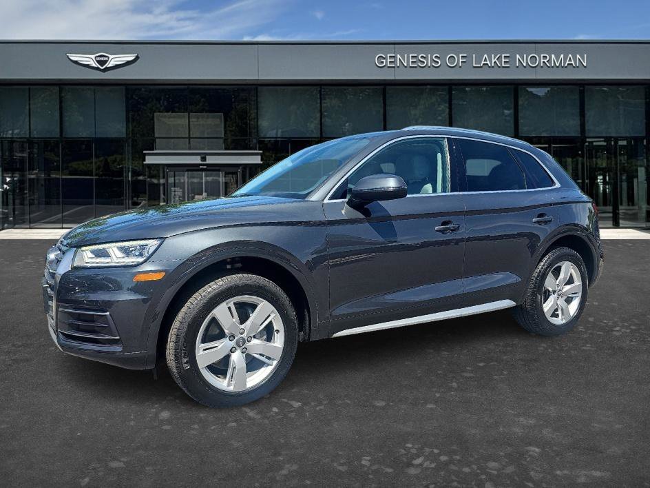 2019 Audi Q5 2.0T quattro S tronic Premium Plus's photo