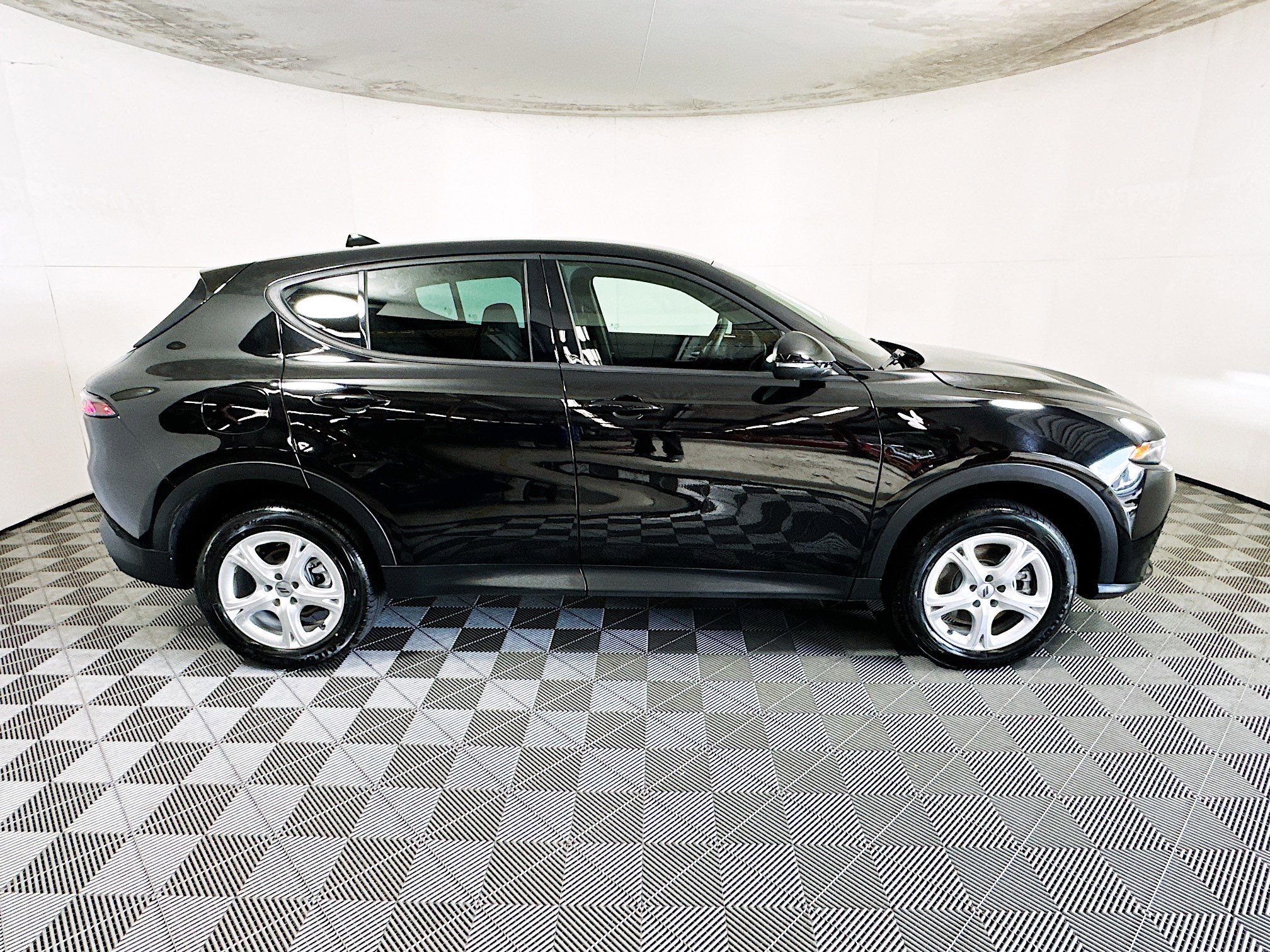 2024 Dodge Hornet thumbnail 4