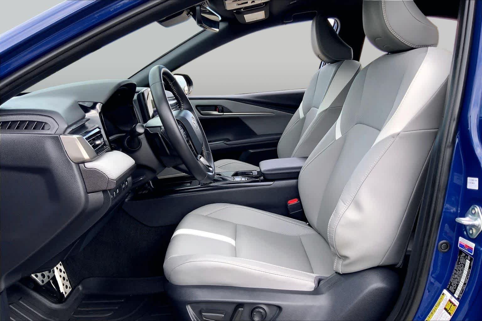 Used 2025 Reservoir Blue Toyota SE image 8