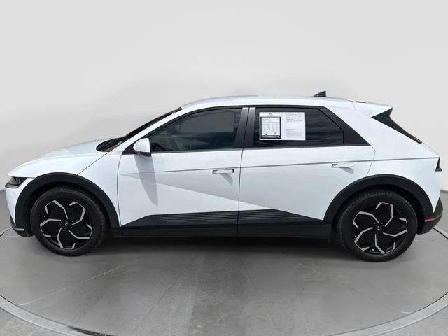 Used 2024 White Hyundai SEL image 5