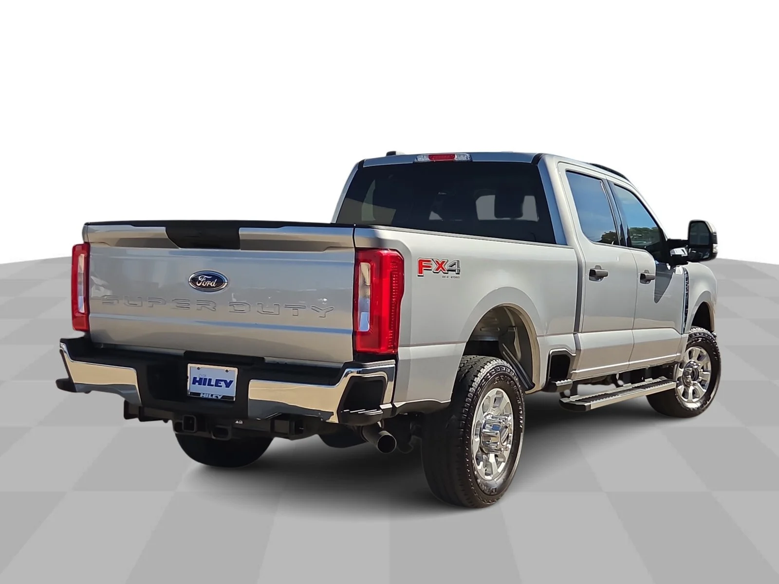 Used 2024 Silver Ford XLT image 8