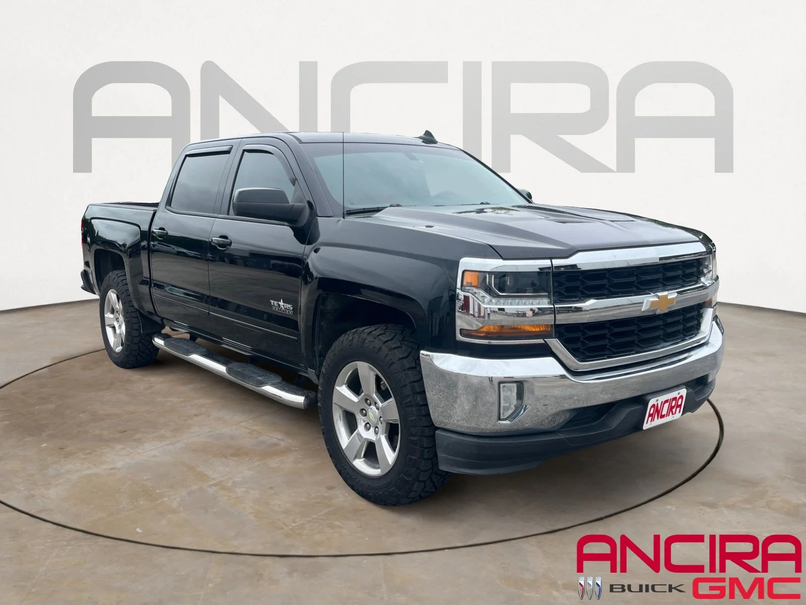 2017 Chevrolet Silverado 1500 LT Crew Cab Short Box's photo