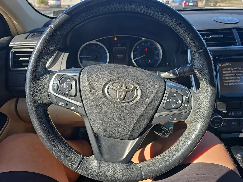 Used 2017 White Toyota XLE image 14
