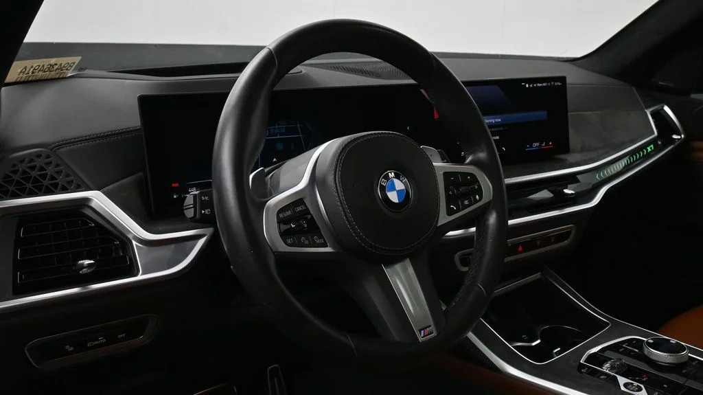 Certified Used 2025 Green BMW xDrive40i image 9