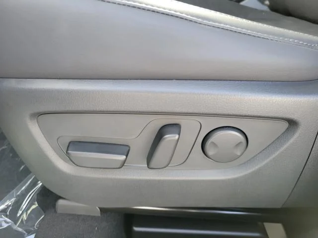 New 2026 Rhodium White Metallic Mazda 2.5 S Select AWD image 10