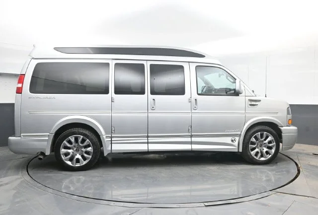 Used 2022 Silver GMC Work Van image 14