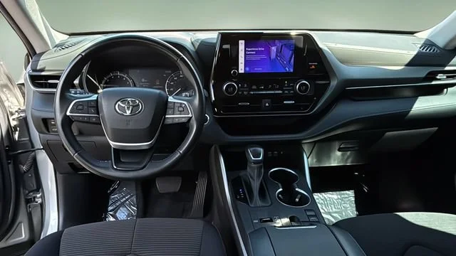 Used 2023 Silver Toyota LE image 16