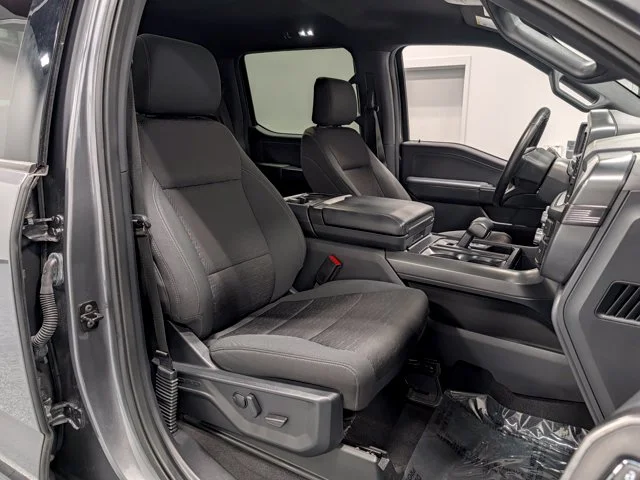 Used 2024 Gray Ford XLT image 34
