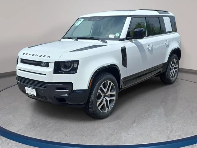 2026 Land Rover Defender 110 X-Dynamic SE P400's photo