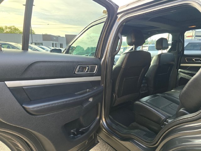 Used 2017 Magnetic Ford XLT image 15