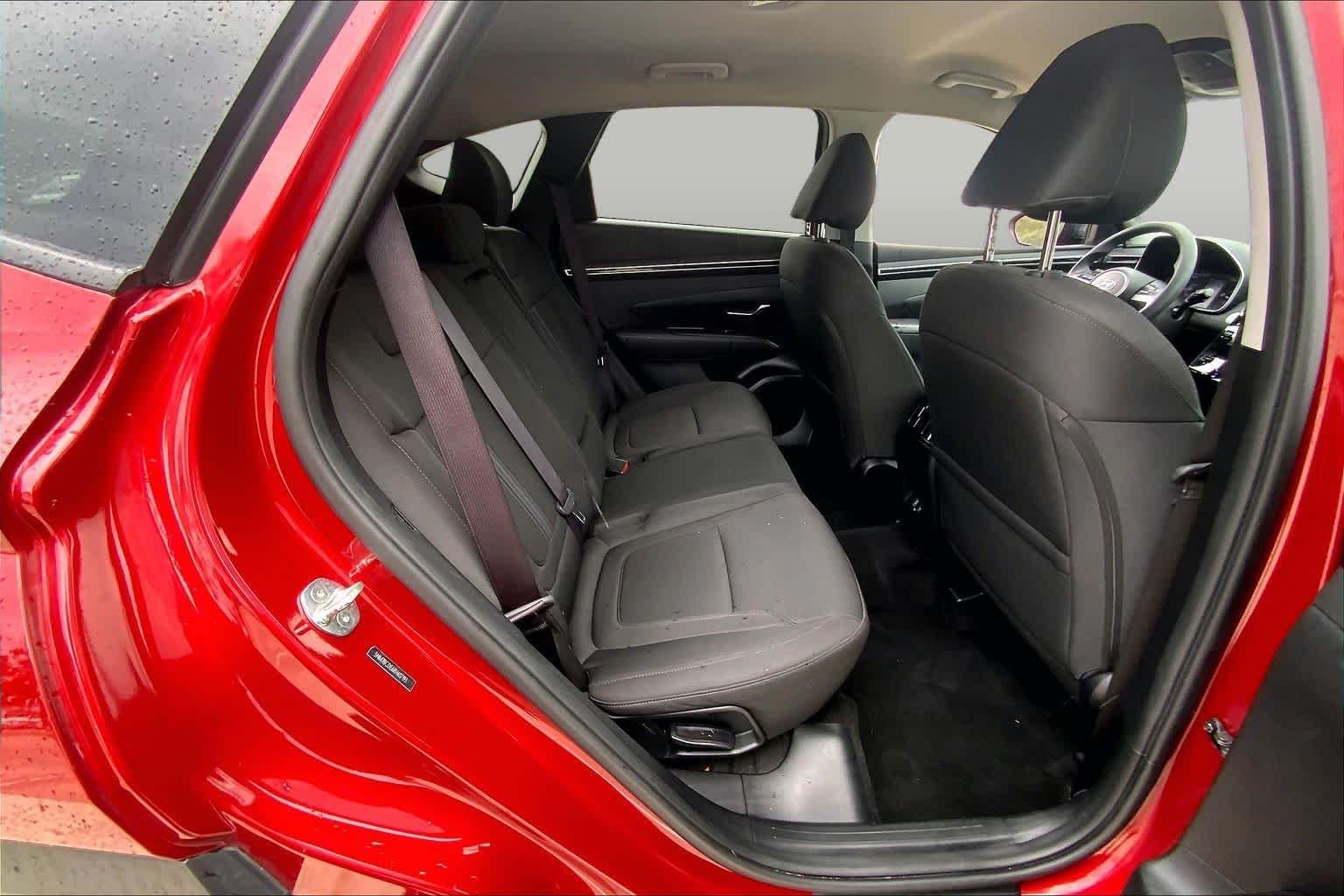 Used 2024 Ultimate Red Hyundai SEL image 17