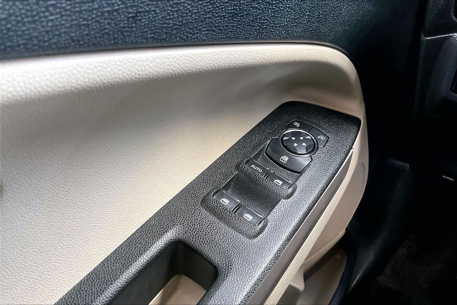 Used 2021 Blue Ford S image 34