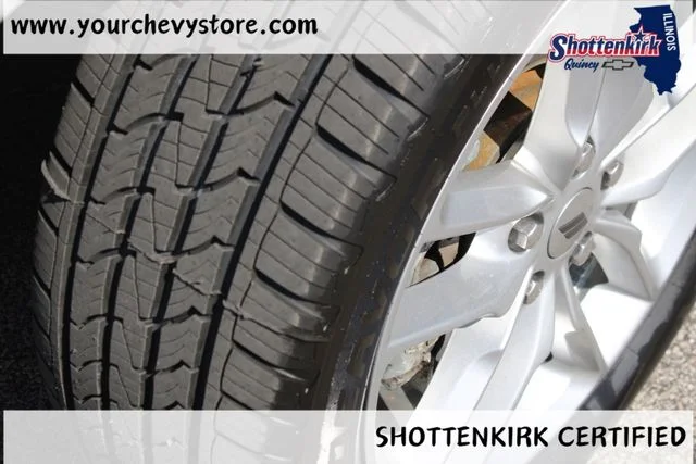 Used 2022 White Dodge R/T image 10