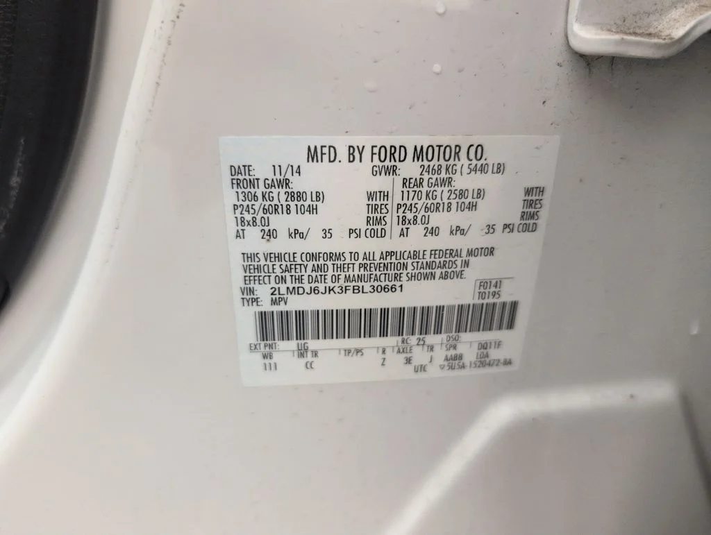 Used 2015 White Lincoln Base image 42
