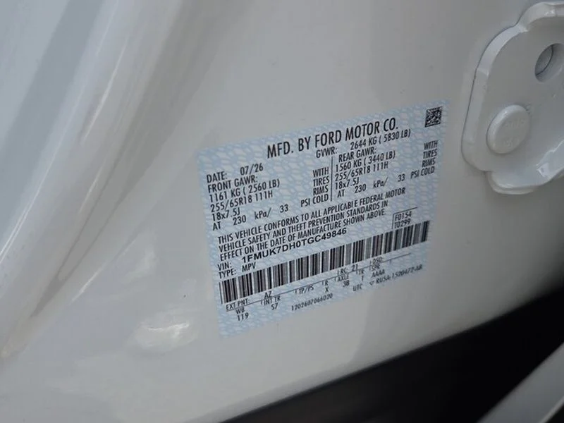 New 2026 Star White Metallic Tri-Coat Ford Active image 7