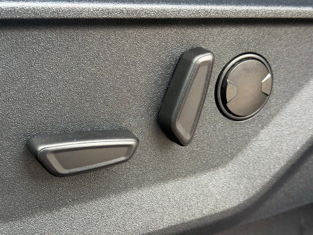 Used 2022 Gray Ford XLT image 20