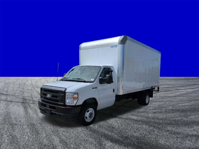 New 2027 Oxford White Ford E-450 DRW image 8