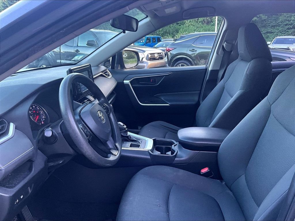 Used 2019 Gray Toyota LE image 4