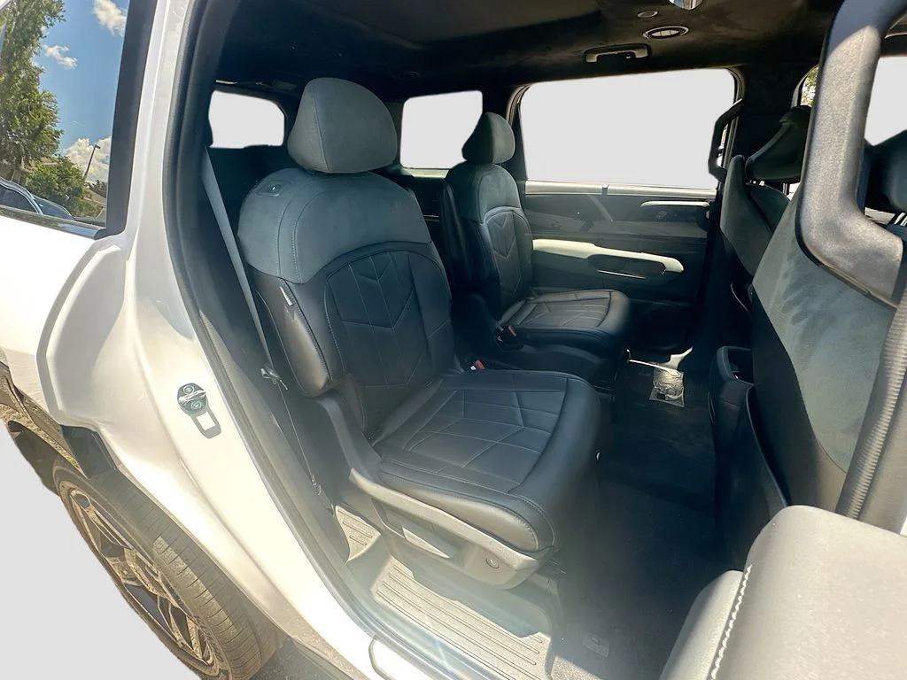 New 2027 Glacial White Pearl Kia X-LINE SX PRESTIGE image 30