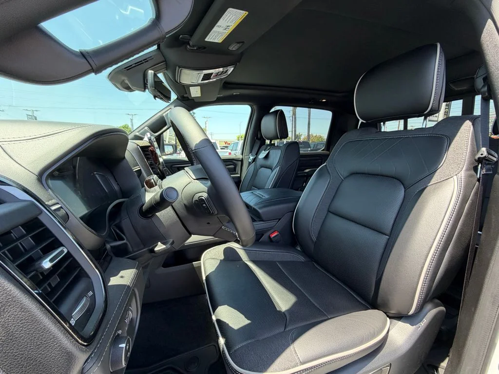 2025 RAM 1500 Limited - Photo 19