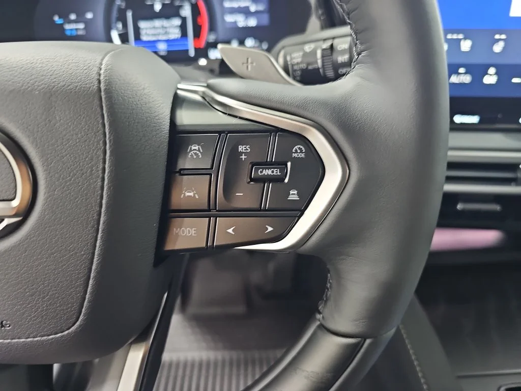 New 2026 Iridium Lexus PREMIUM PLUS image 17