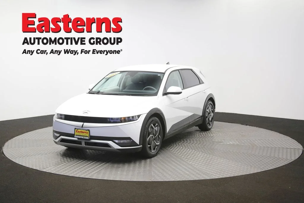 Used 2024 White Hyundai SEL image 52
