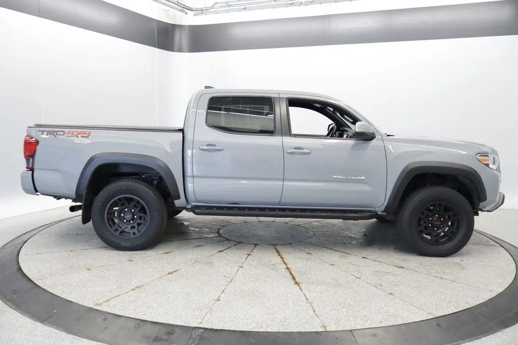 Certified Used 2018 Gray Toyota TRD Off-Road image 7