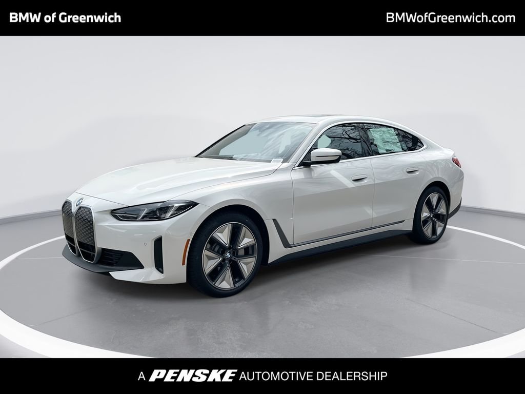 Used 2026 Alpine White BMW xDrive40 image 1