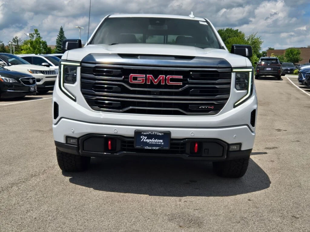 Used 2024 White GMC AT4 image 2