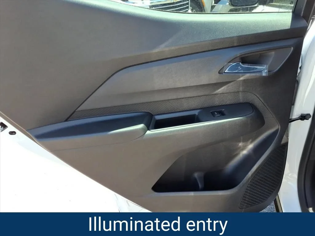 New 2027 Summit White Chevrolet LT image 24