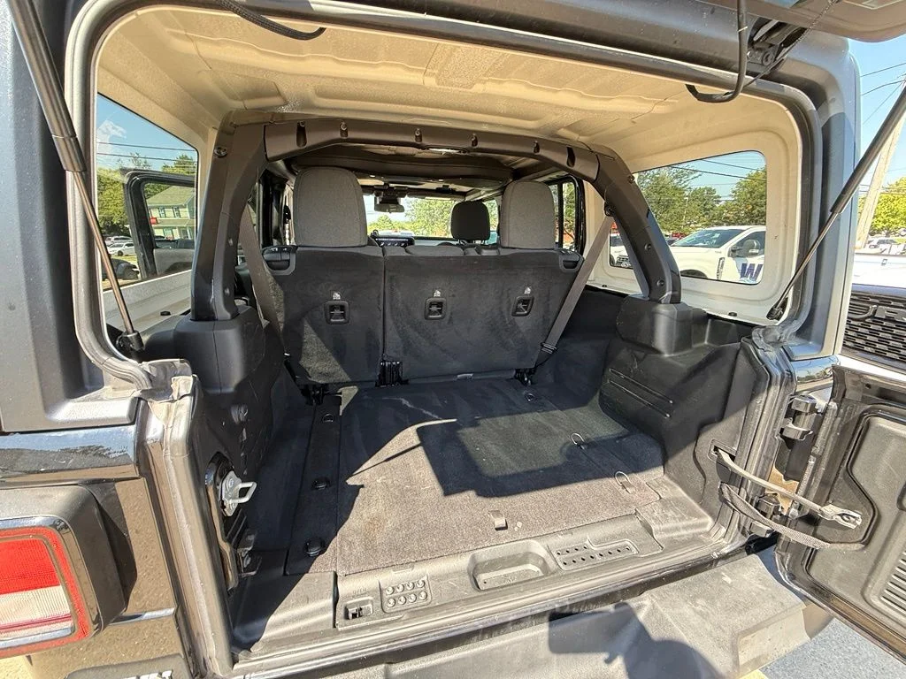 Used 2024 Black Jeep Sport S image 26