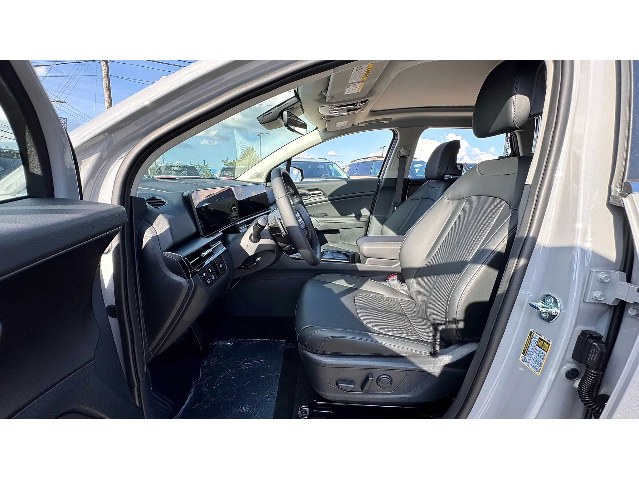 New 2027 Wolf Gray Kia EX image 8