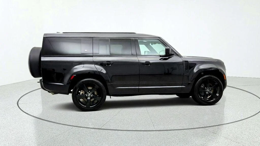 Used 2024 Santorini Black Metallic Land Rover 130 P400 X-Dynamic SE w/ 22