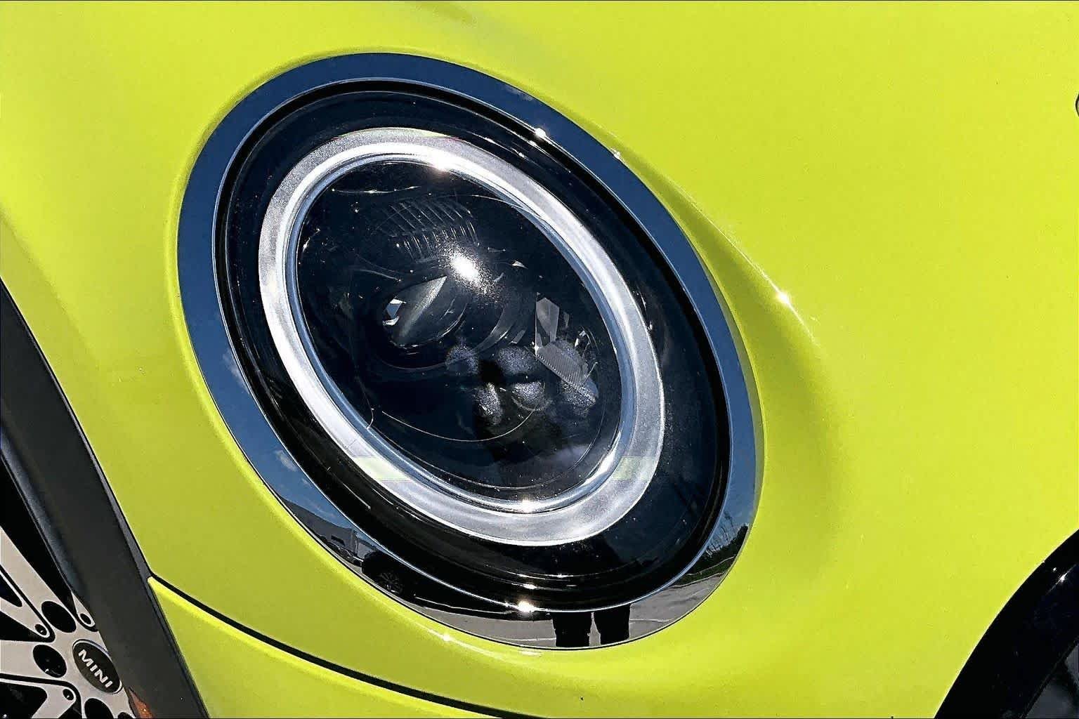 Used 2024 Zesty Yellow MINI Cooper S image 26