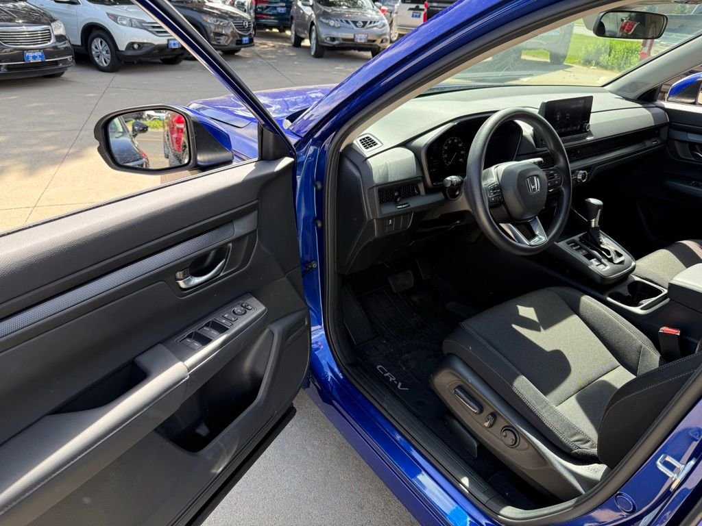 Used 2023  Honda EX image 12