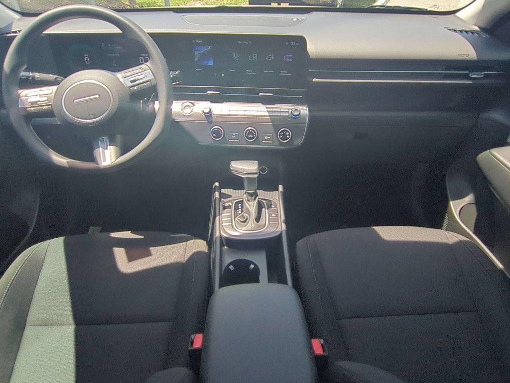 New 2027 Gray Hyundai SE FWD image 17