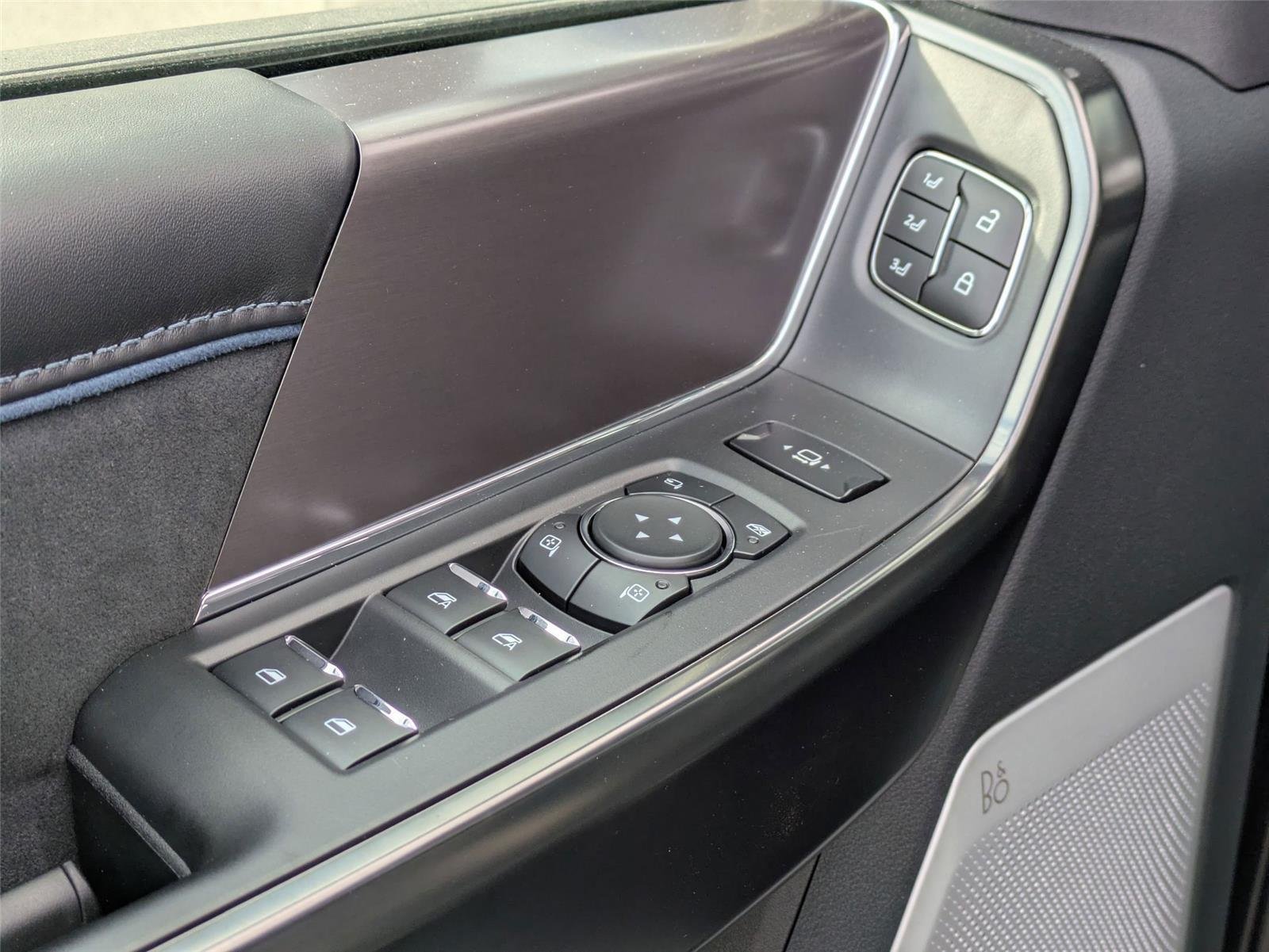 New 2026 Carbonized Gray Metallic Ford F-350® Platinum® image 14