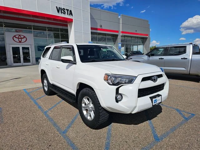 Used 2018 Super White Toyota SR5 image 3