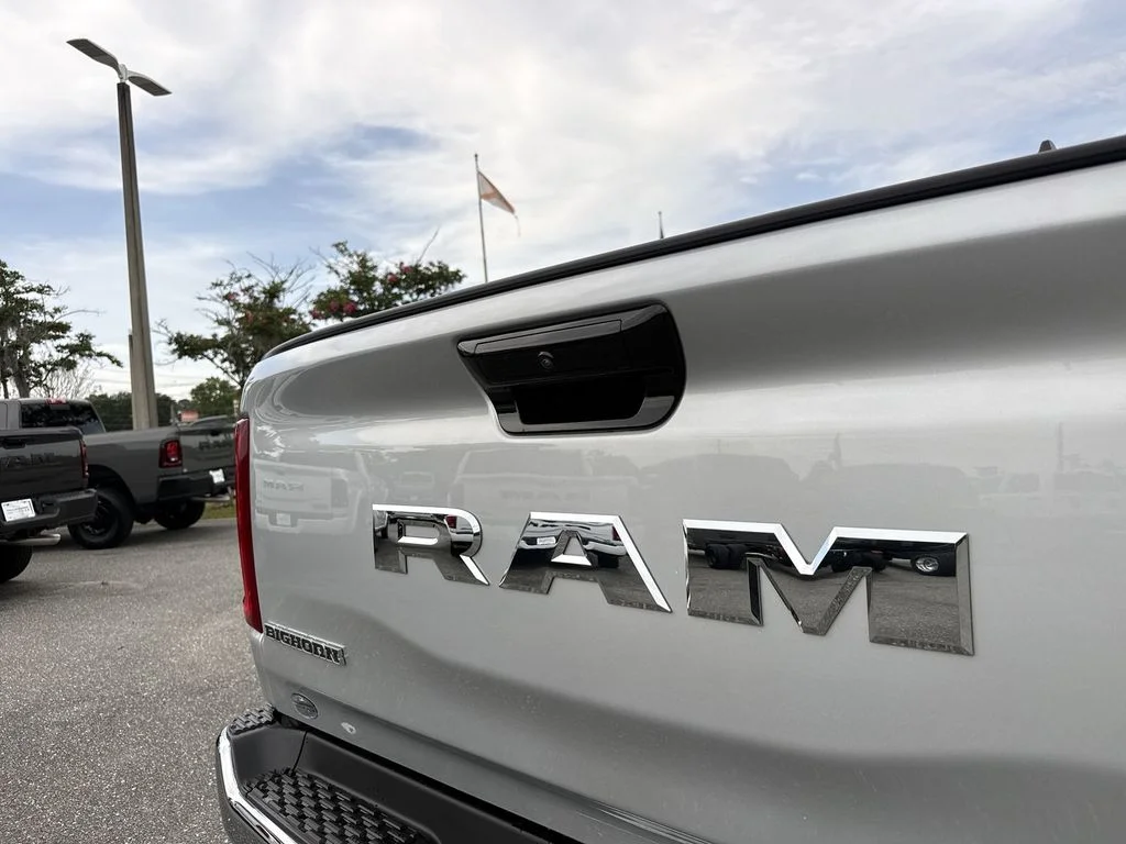 New 2026 Silver Zynith Exterior Paint RAM Big Horn/Lone Star image 6
