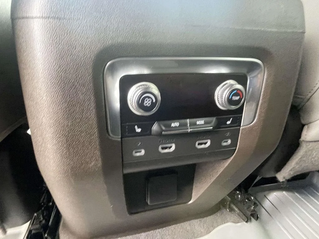 Used 2023 Sterling Metallic GMC SLT image 12