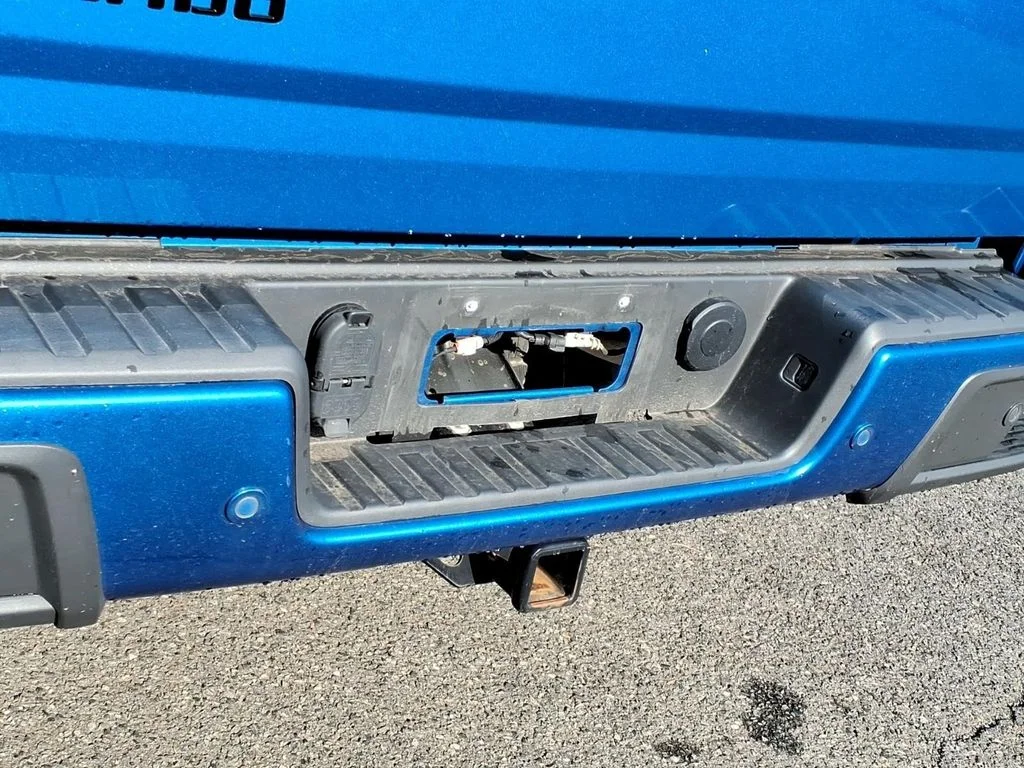 Used 2022 Blue Chevrolet Z71 image 35