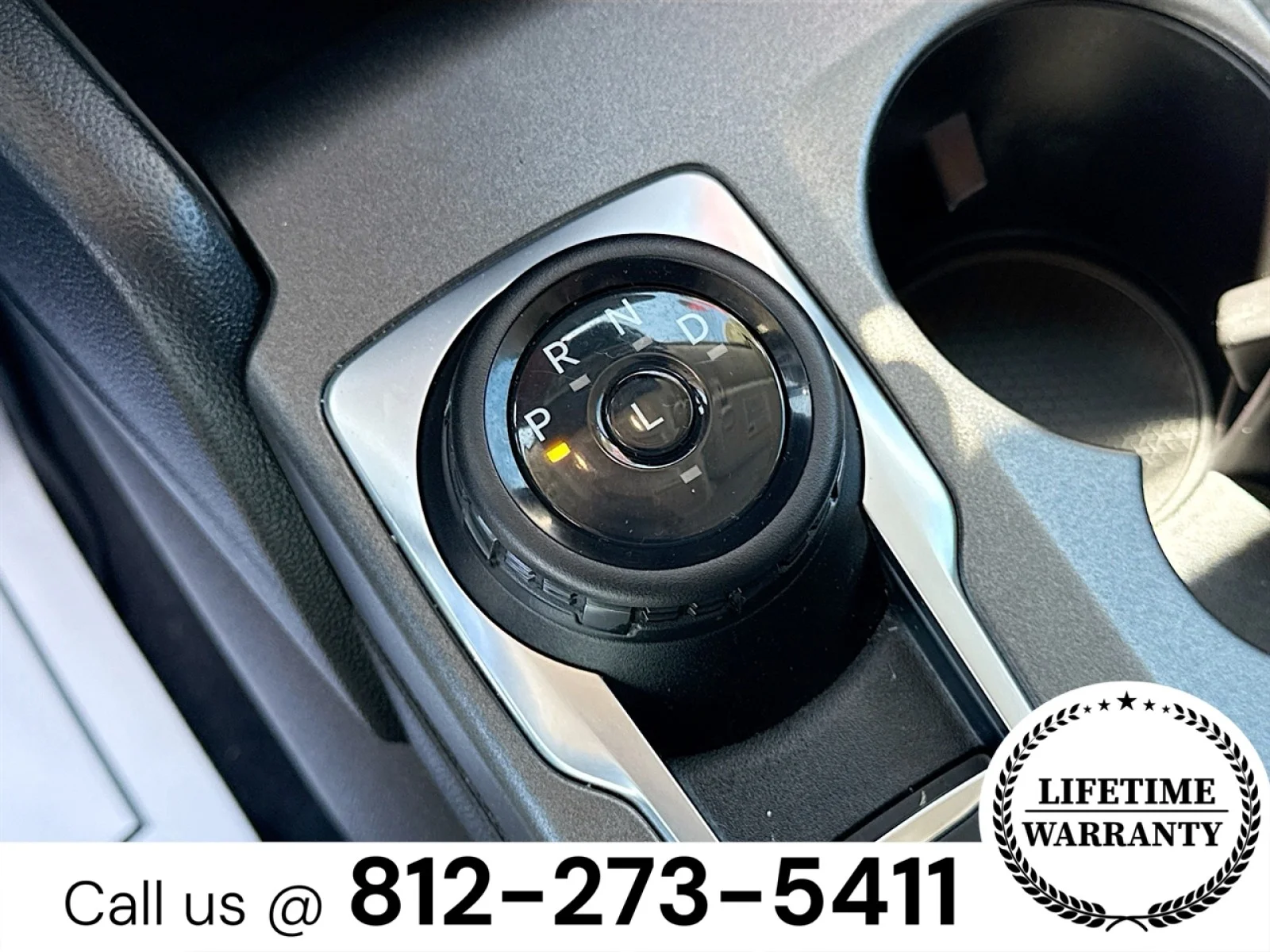 Used 2025 Oxford White Clearcoat Ford Free Wheeling image 16
