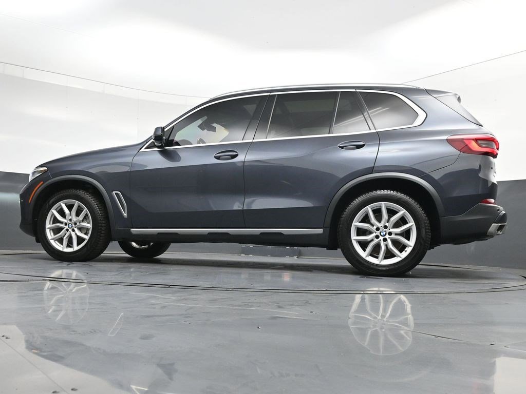 Used 2020 Arctic Gray Metallic BMW xDrive40i image 35