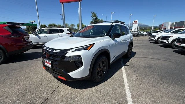 2026 Nissan Rogue Rock Creek AWD's photo
