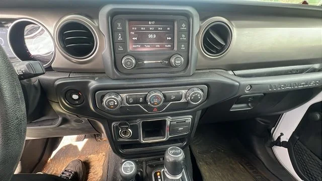 Used 2019 White Jeep Unlimited Sport image 19