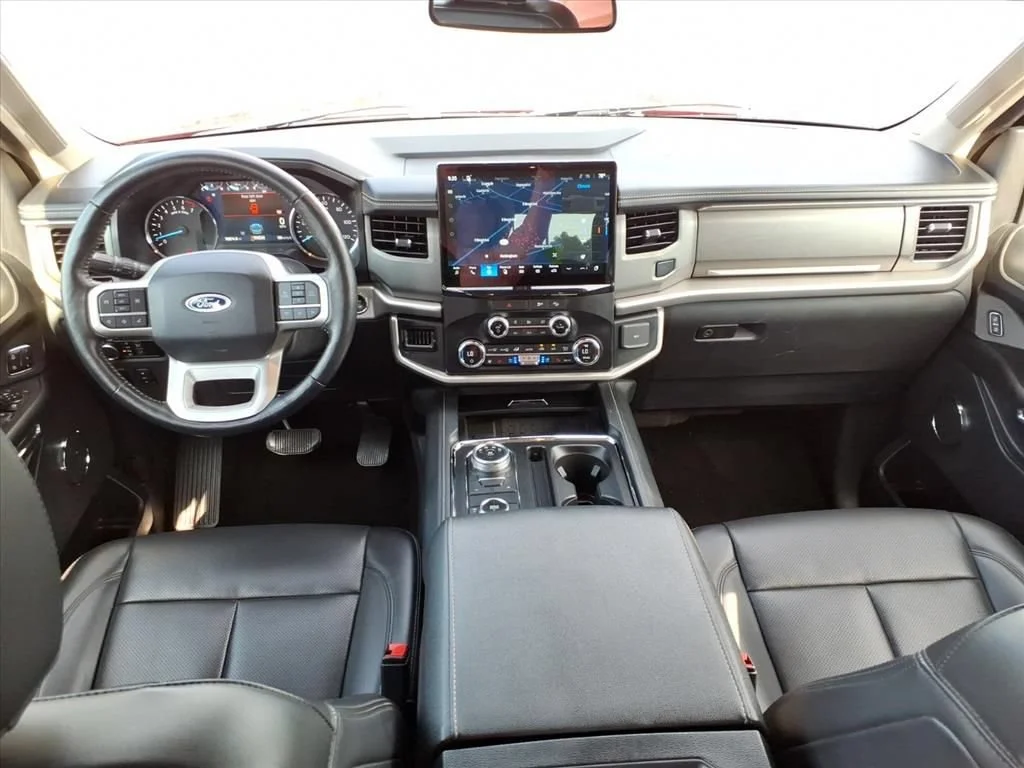 Used 2022 Red Ford XLT image 27