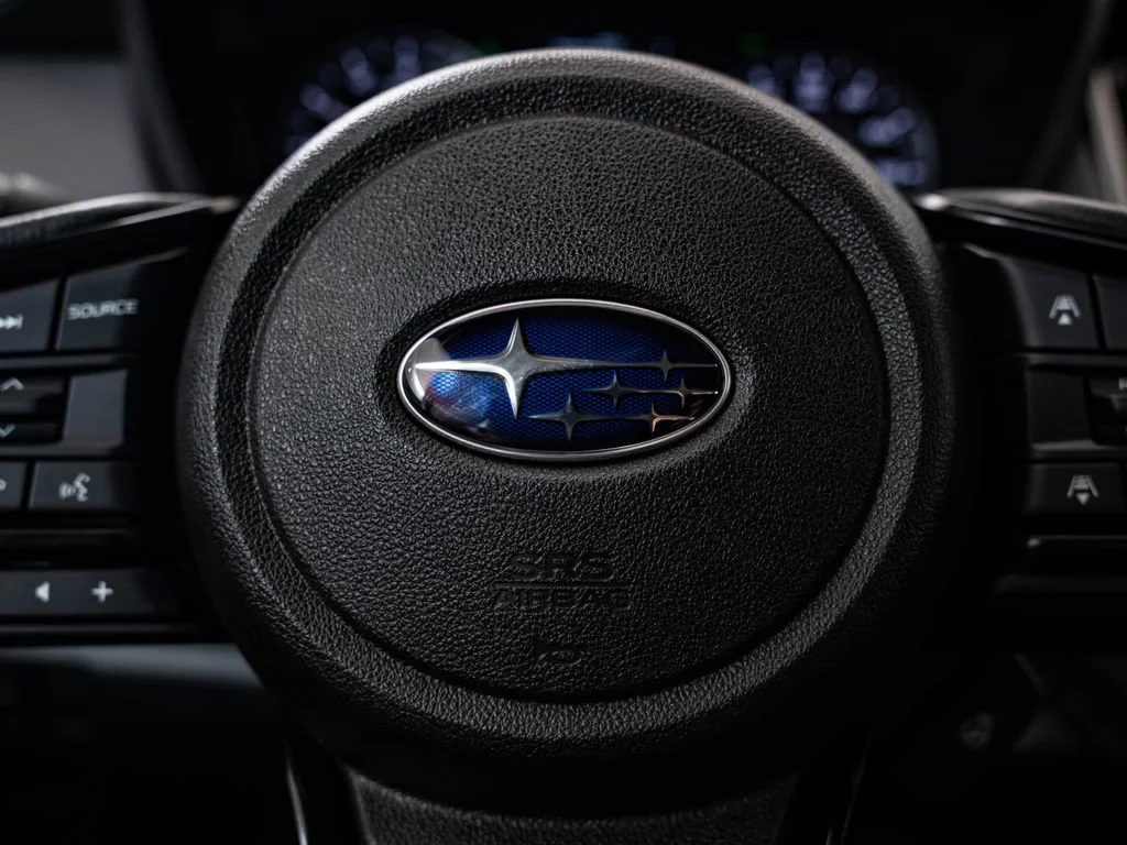 Used 2025 Crystal White Pearl Subaru Onyx Edition XT image 31